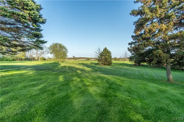 $529,900 | 32396 Rt-12e Cape, Cape Vincent, NY 13618