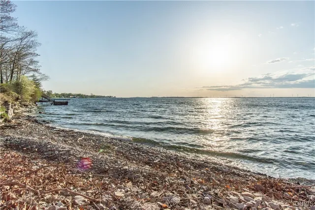 $529,900 | 32396 Rt-12e Cape, Cape Vincent, NY 13618