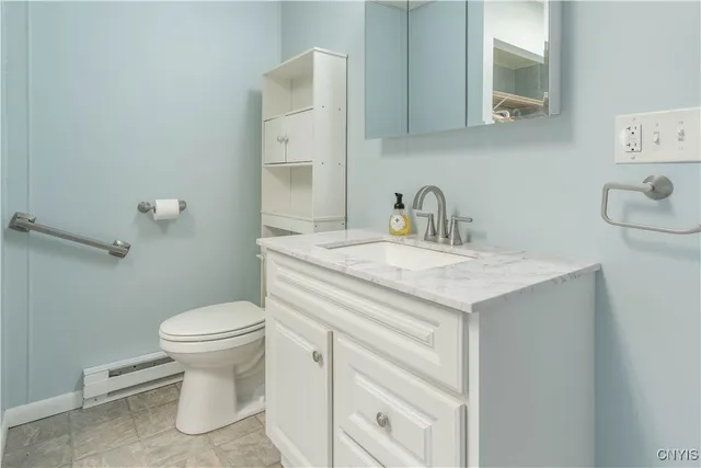 $529,900 | 32396 Rt-12e Cape, Cape Vincent, NY 13618