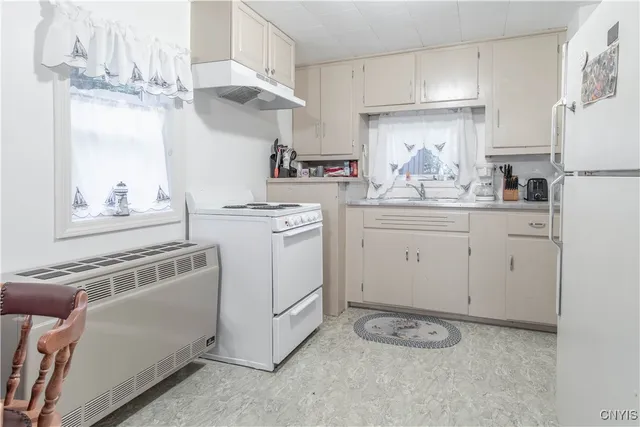 $529,900 | 32396 Rt-12e Cape, Cape Vincent, NY 13618