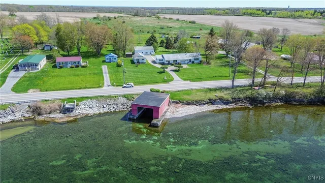 $529,900 | 32396 Rt-12e Cape, Cape Vincent, NY 13618