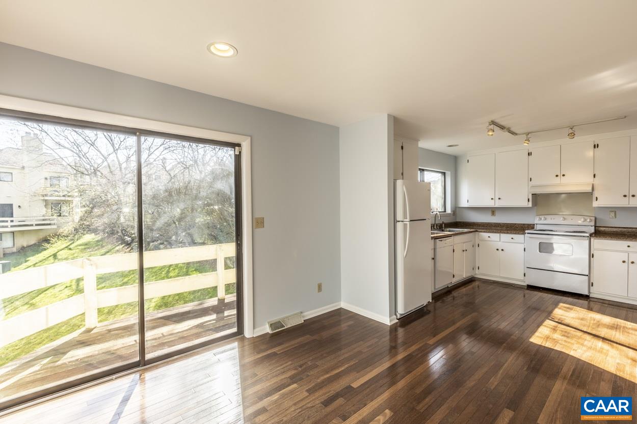 1216 Chatham Ridge Charlottesville, VA 22901 - Photo 11 of 37 Gallery Image 11