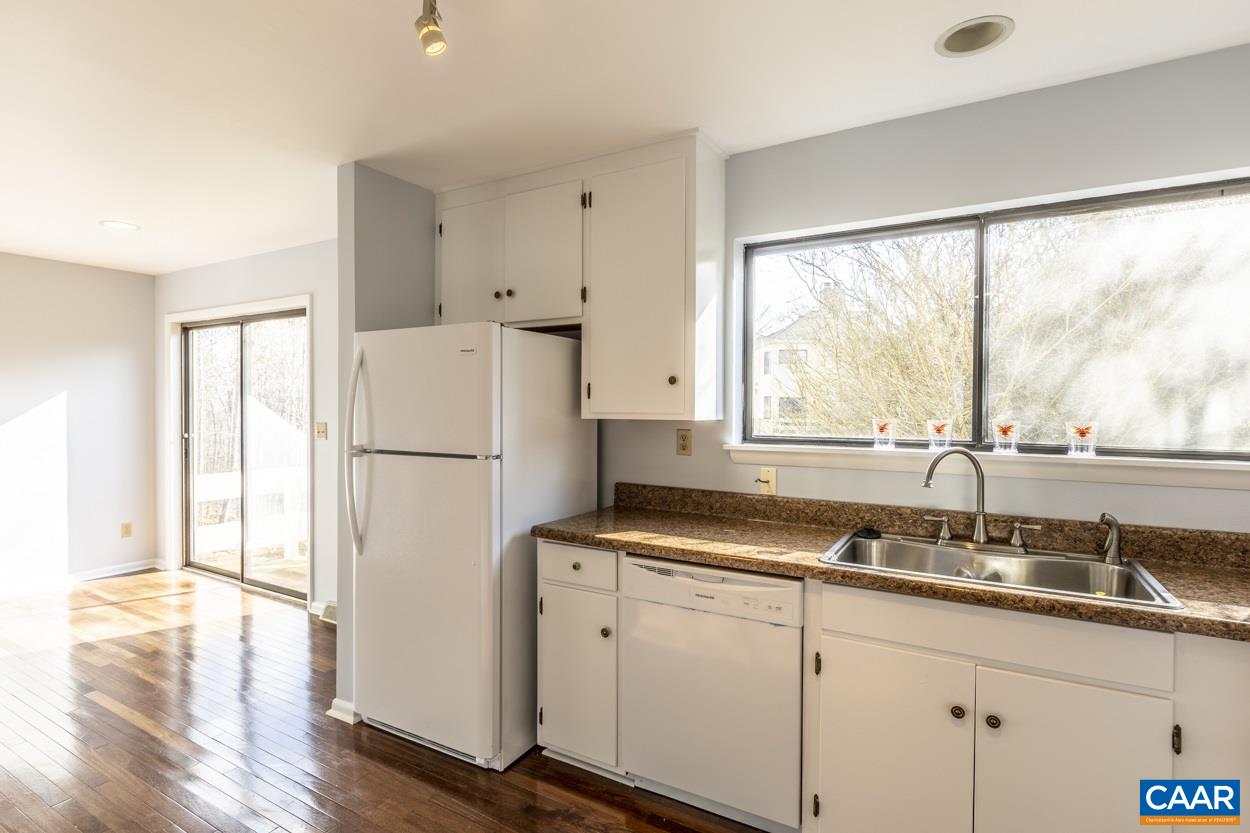 1216 Chatham Ridge Charlottesville, VA 22901 - Photo 13 of 37 Gallery Image 13