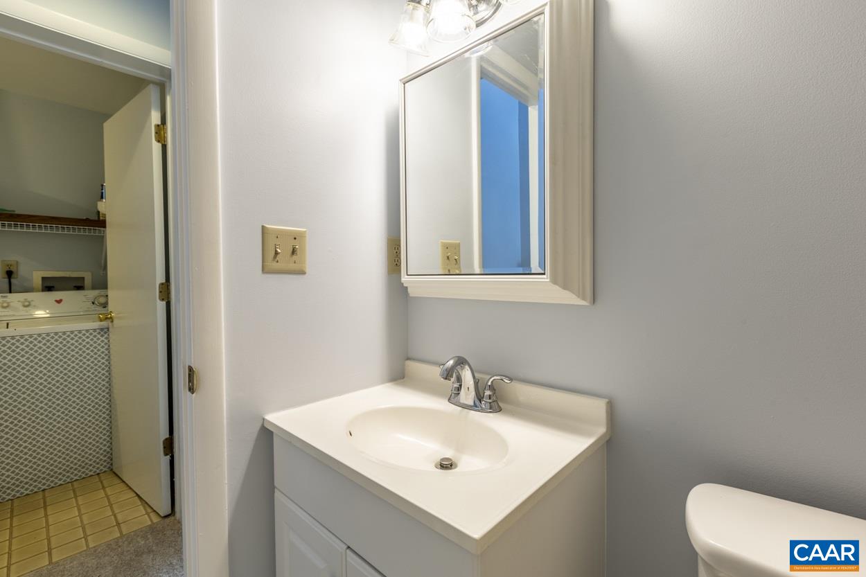 1216 Chatham Ridge Charlottesville, VA 22901 - Photo 29 of 37 Gallery Image 29