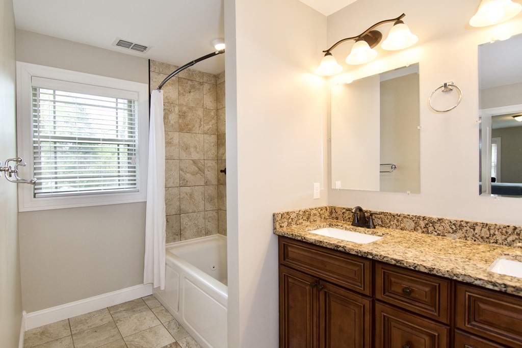 130 Benz Street Springfield, MA 01118 - Photo 27 of 42 Gallery Image 27