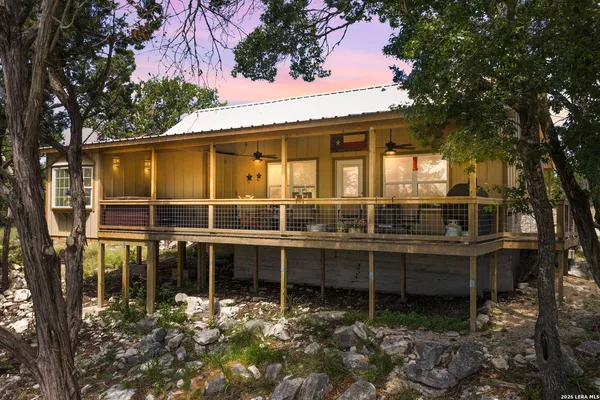 $615,000 | 340 Connie Lane South, Ingram, TX 78025