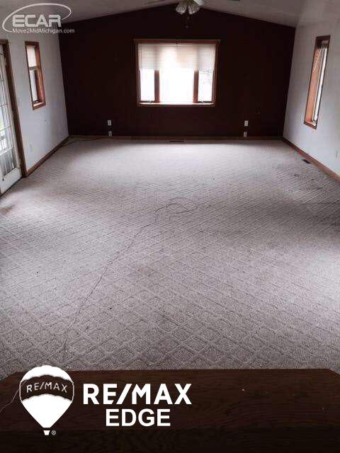 5565 Birch Run Road Millington, MI 48746 - Photo 13 of 40 20437418-12.JPG