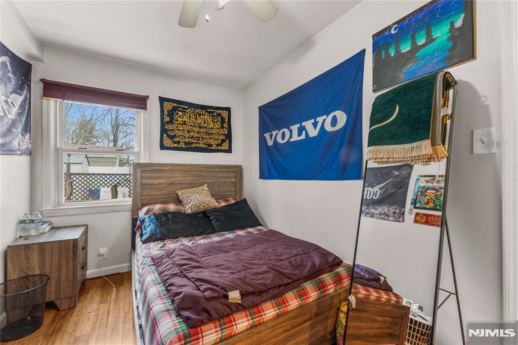 83 Village Road Pompton Plains, NJ 07444 - Photo 11 of 27