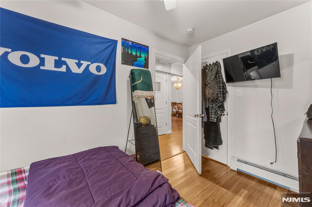 83 Village Road Pompton Plains, NJ 07444 - Photo 12 of 27