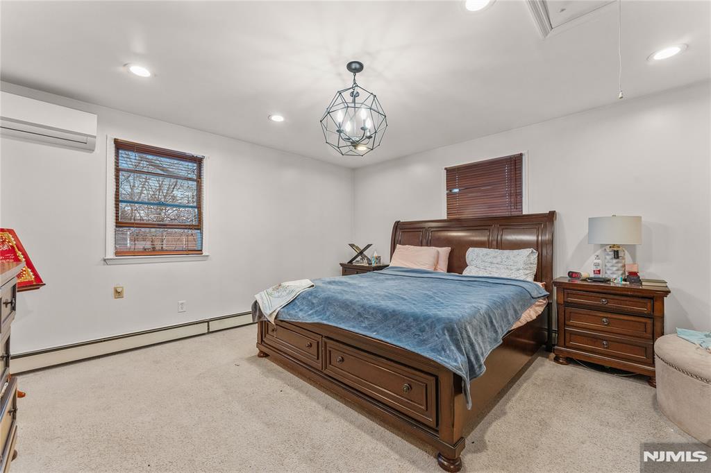 83 Village Road Pompton Plains, NJ 07444 - Photo 14 of 27