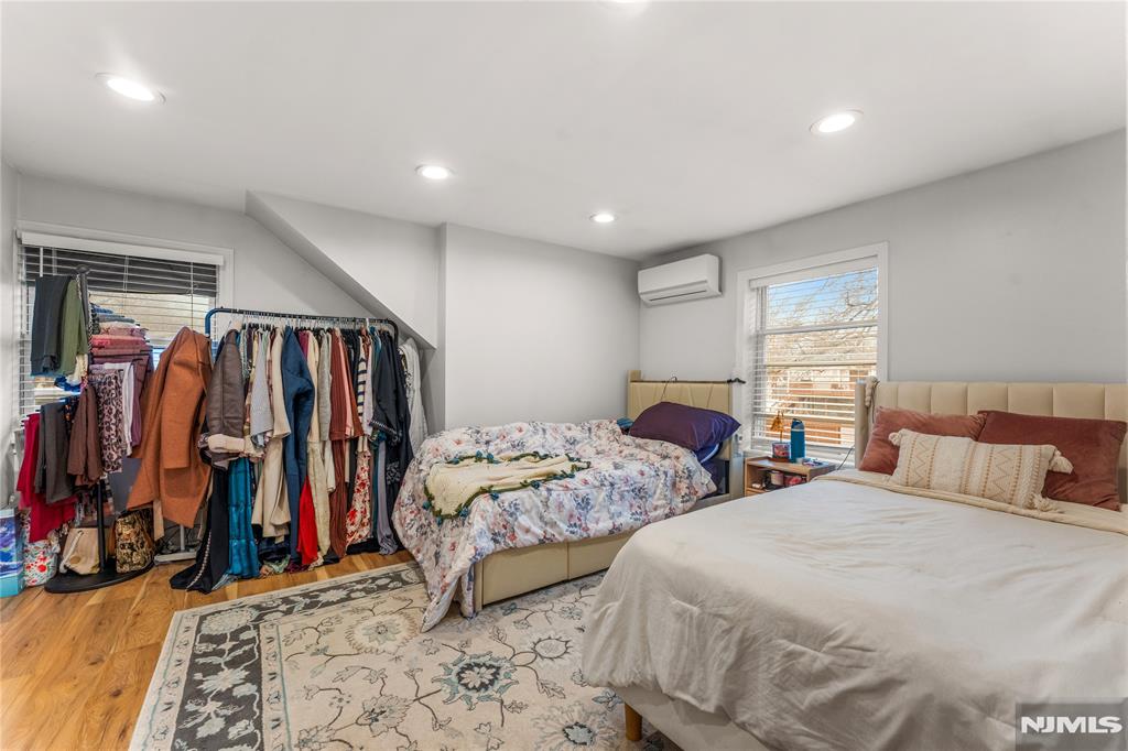 83 Village Road Pompton Plains, NJ 07444 - Photo 20 of 27