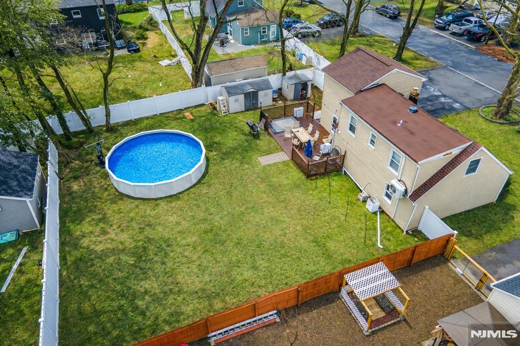 83 Village Road Pompton Plains, NJ 07444 - Photo 23 of 27