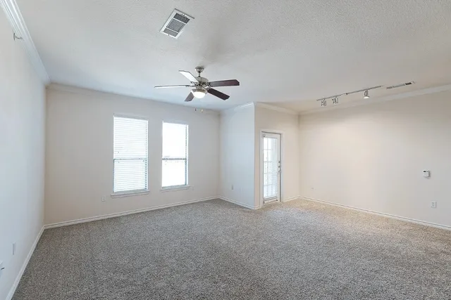 $1,675 | 9900 McNeil Drive, Unit 606309, Austin, TX 78750