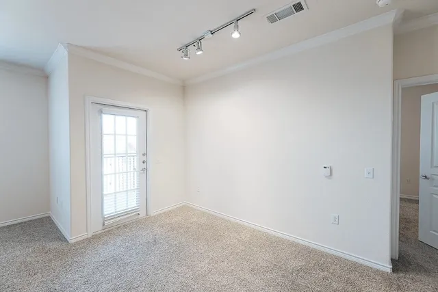 $1,675 | 9900 McNeil Drive, Unit 606309, Austin, TX 78750