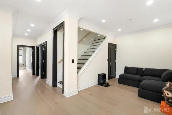 $6,700 | 11 Hamilton Drive, Cranbury, NJ 08512