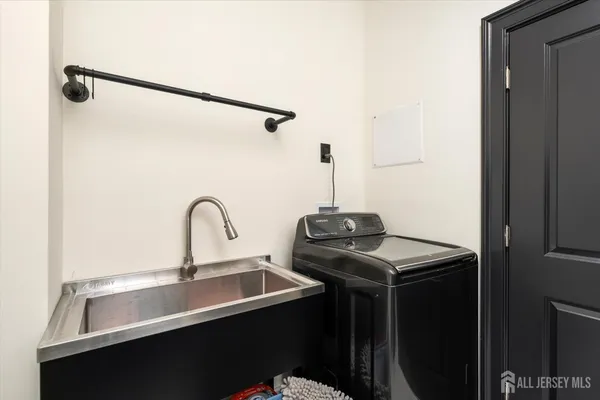 $6,700 | 11 Hamilton Drive, Cranbury, NJ 08512