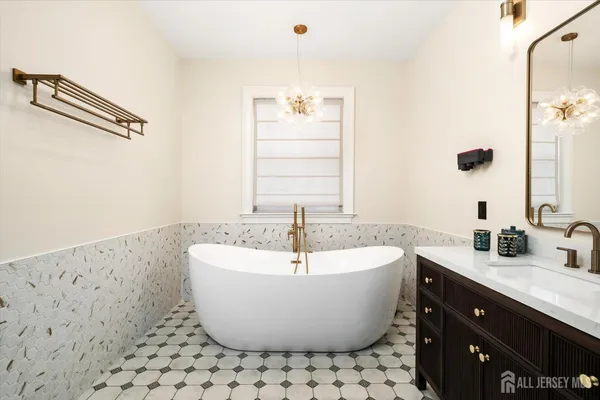 $6,700 | 11 Hamilton Drive, Cranbury, NJ 08512