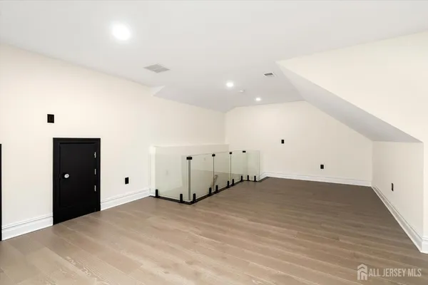 $6,700 | 11 Hamilton Drive, Cranbury, NJ 08512