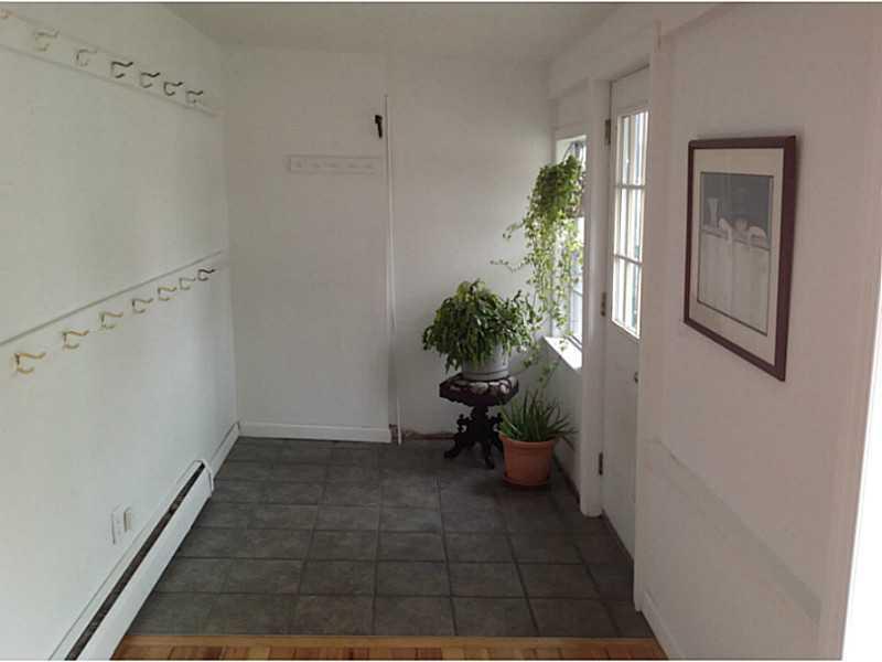 795 Garfield Road Auburn, ME 04210 - Photo 7 of 32 Mudroom.
