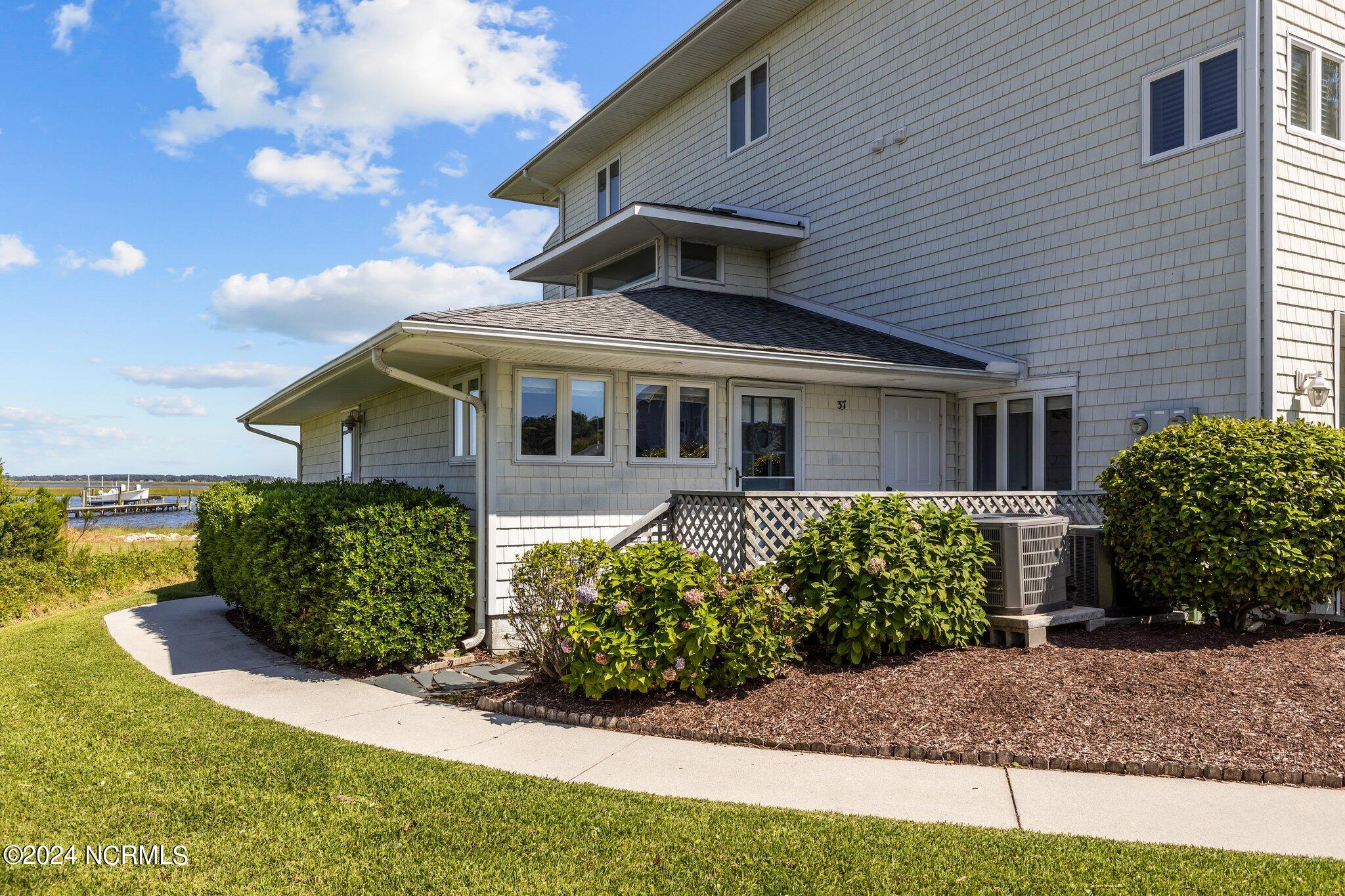 800 Country Club Road, Unit 37 Morehead City, NC 28557 - Photo 1 of 52 800 Country Club Road Unit 37