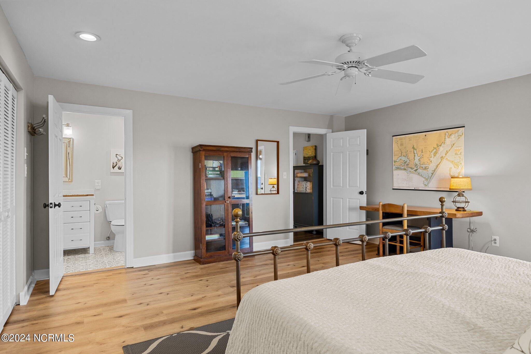 800 Country Club Road, Unit 37 Morehead City, NC 28557 - Photo 31 of 52 Large Master