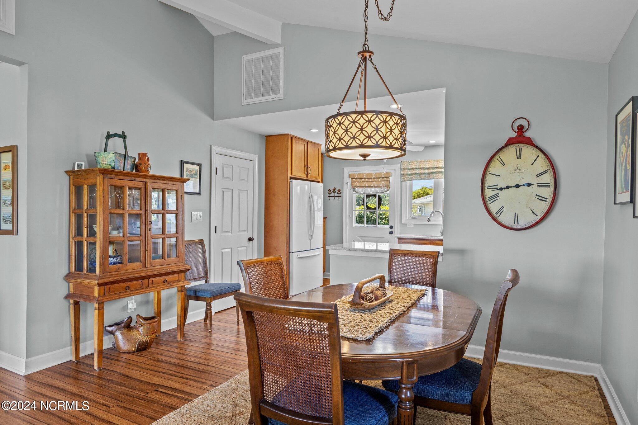 800 Country Club Road, Unit 37 Morehead City, NC 28557 - Photo 35 of 52 35-web-or-mls-1S3A9587