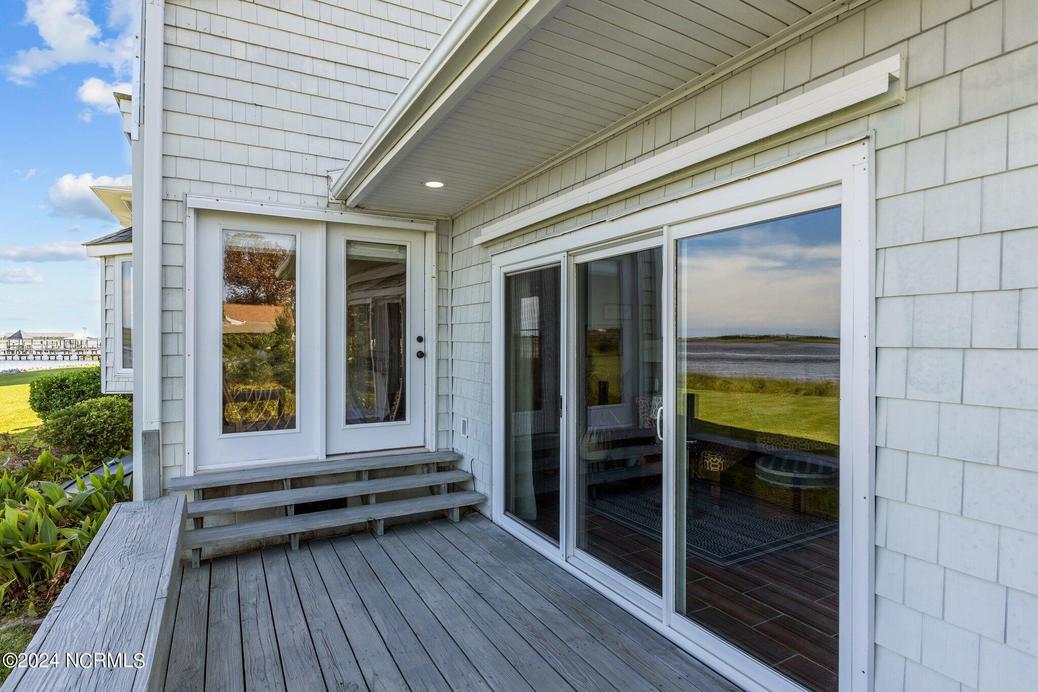 800 Country Club Road, Unit 37 Morehead City, NC 28557 - Photo 41 of 52 41-web-or-mls-1S3A9679