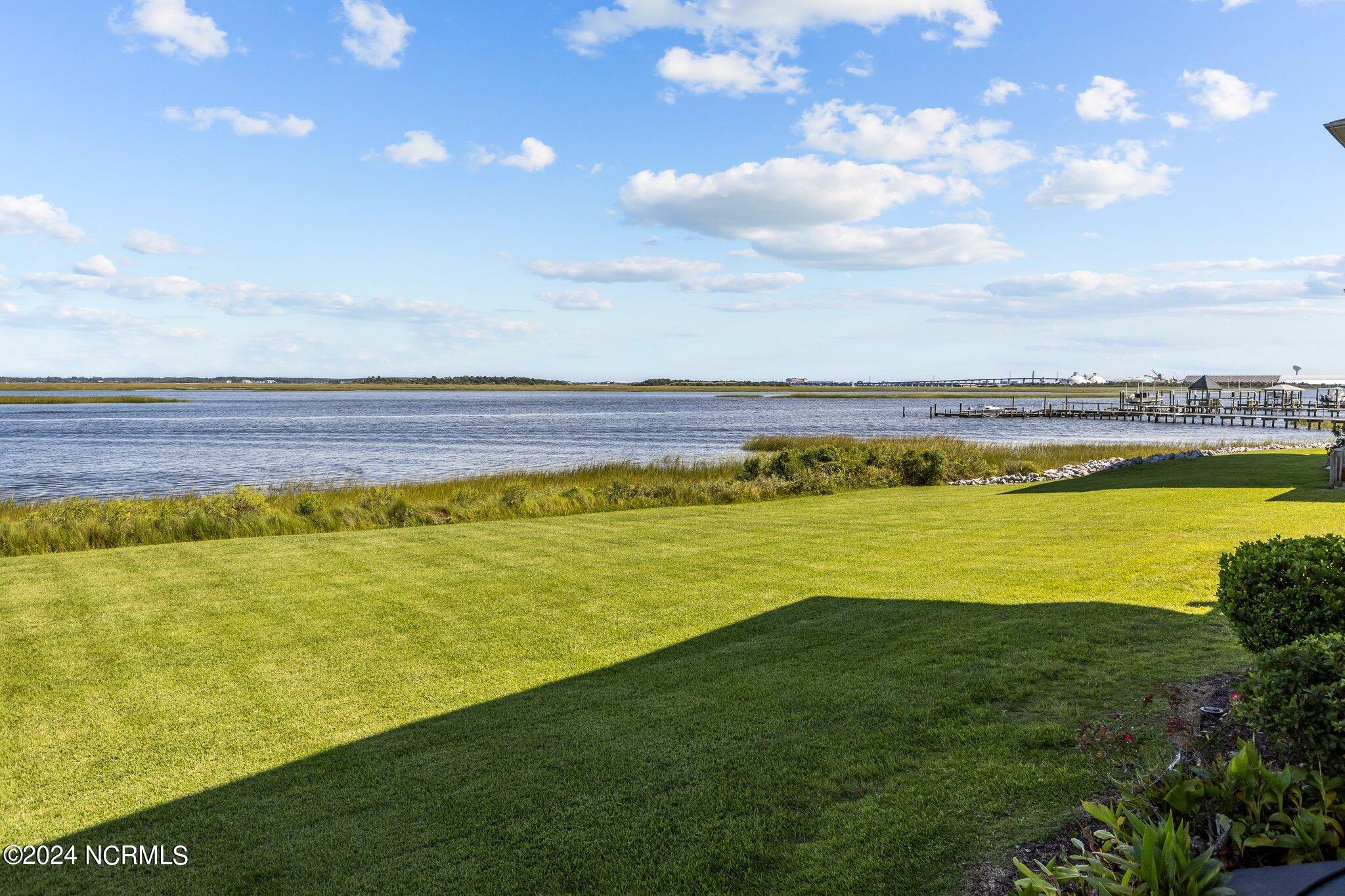 800 Country Club Road, Unit 37 Morehead City, NC 28557 - Photo 42 of 52 42-web-or-mls-1S3A9680