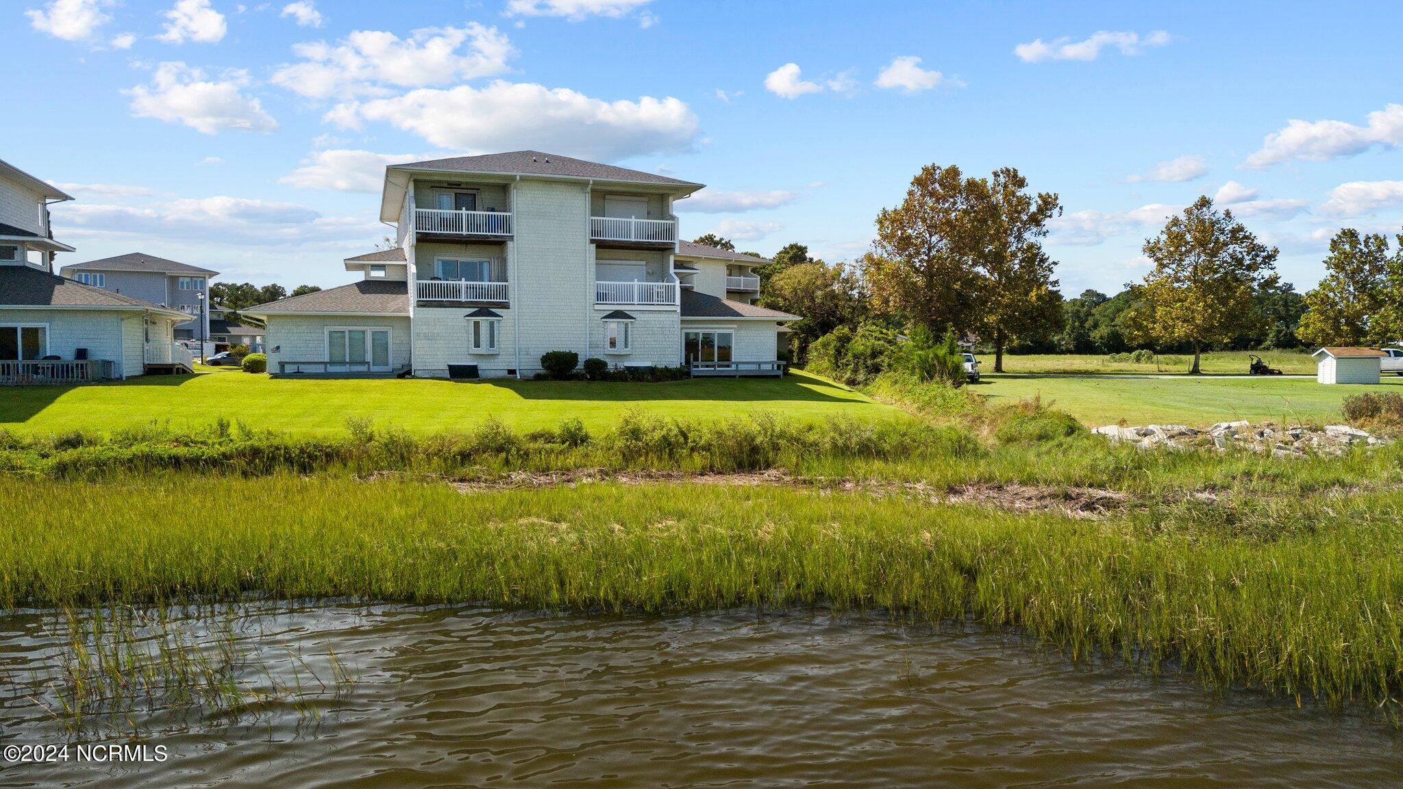 800 Country Club Road, Unit 37 Morehead City, NC 28557 - Photo 48 of 52 Marsh