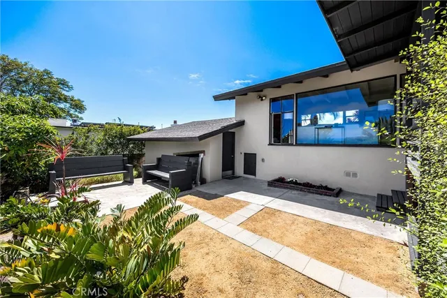 $2,895,000 | 1961 Temple Hills Drive, Laguna Beach, CA 92651