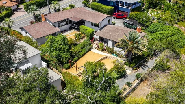 $2,895,000 | 1961 Temple Hills Drive, Laguna Beach, CA 92651