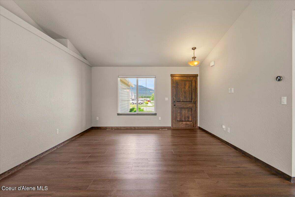 8544 West Seed Avenue Rathdrum, ID 83858 - Photo 13 of 41 13-Living Room