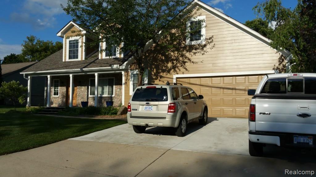 3963 Samuel Avenue Rochester, MI 48309 - Photo 48 of 54 20150803_184101.jpg