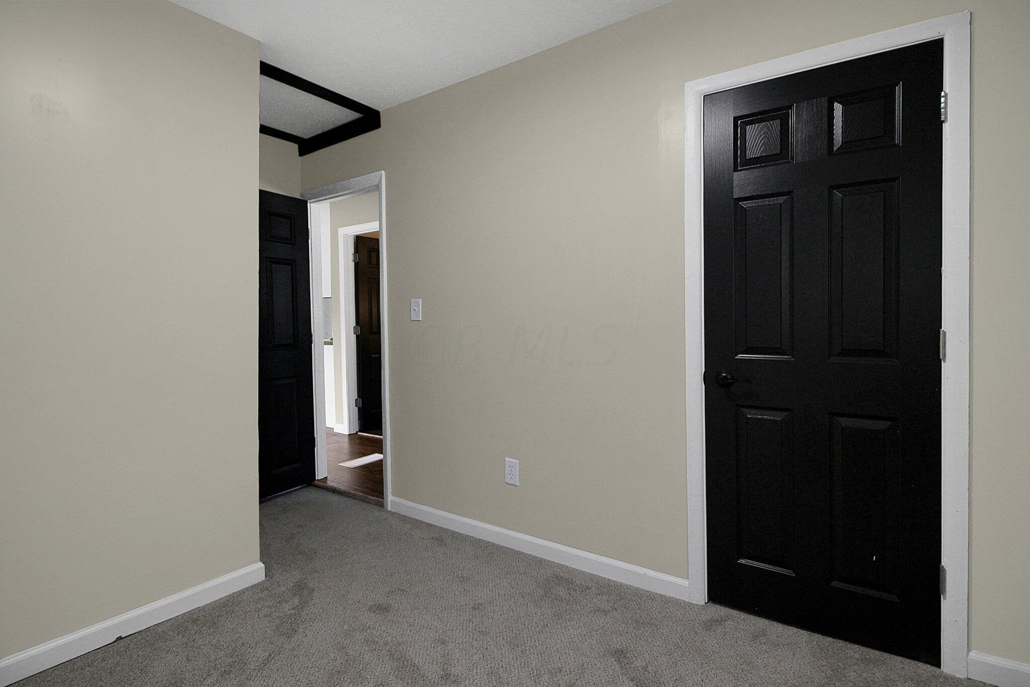 500 Hilock Road Columbus, OH 43207 - Photo 17 of 23 19-web-or-mls-500-hilock-rd