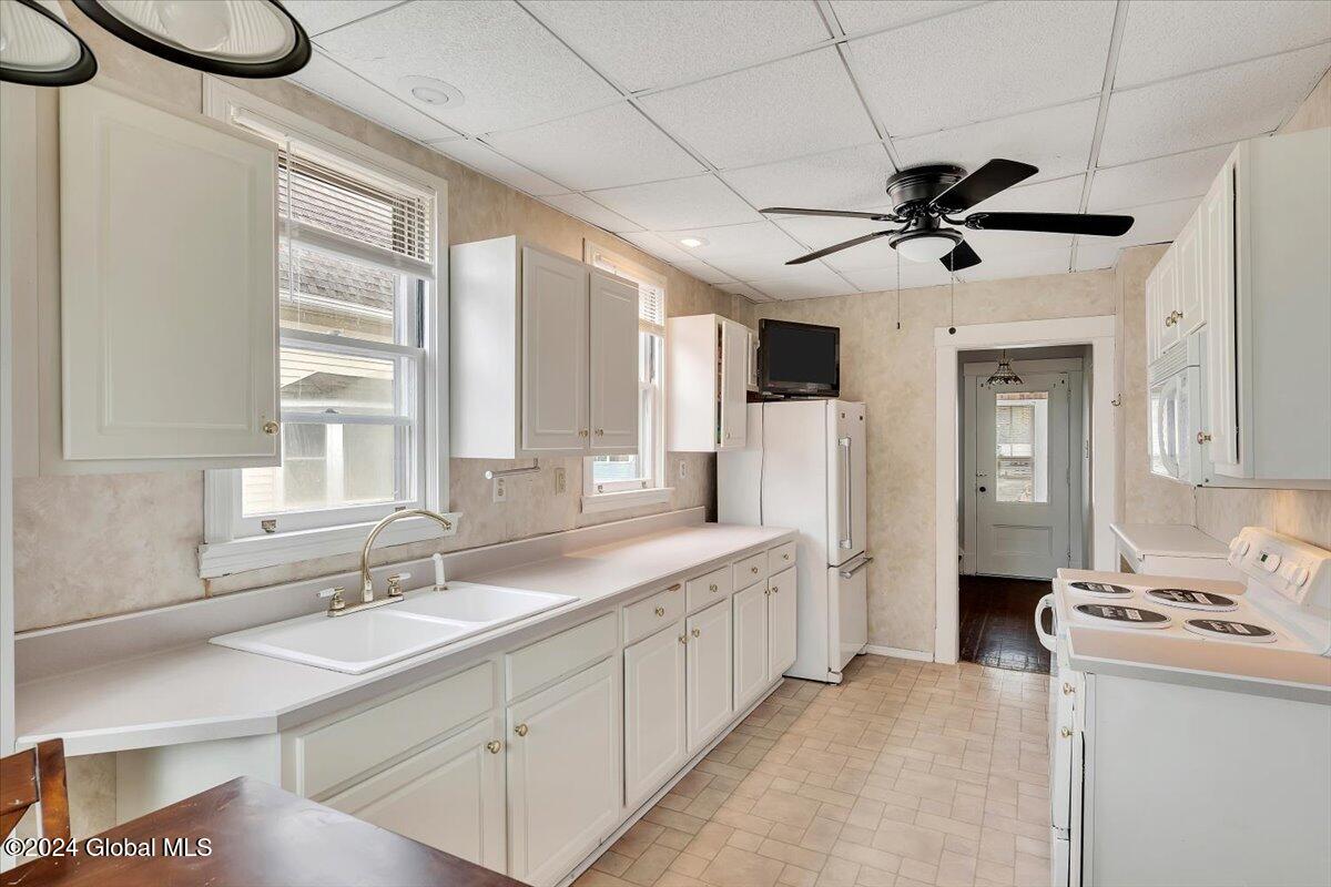 1929 9th Street Rensselaer, NY 12144 - Photo 5 of 22 12-P1255545