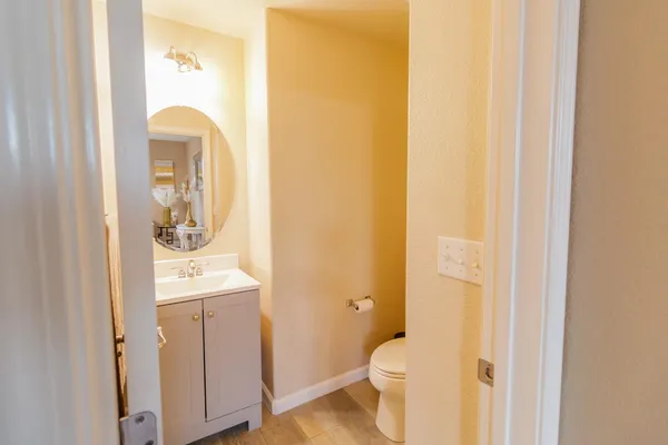 $679,999 | 1781 Goldpoppy Street, Manteca, CA 95337