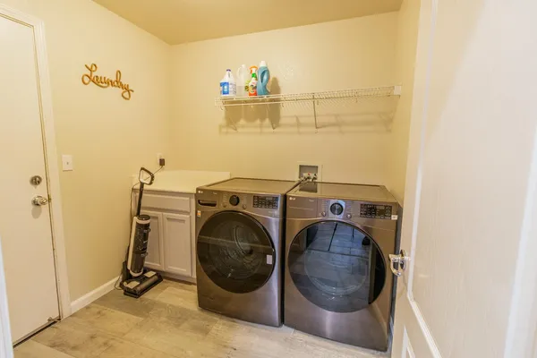 $679,999 | 1781 Goldpoppy Street, Manteca, CA 95337