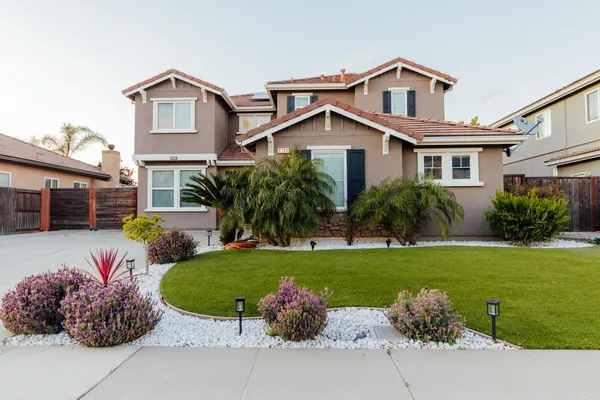 $679,999 | 1781 Goldpoppy Street, Manteca, CA 95337