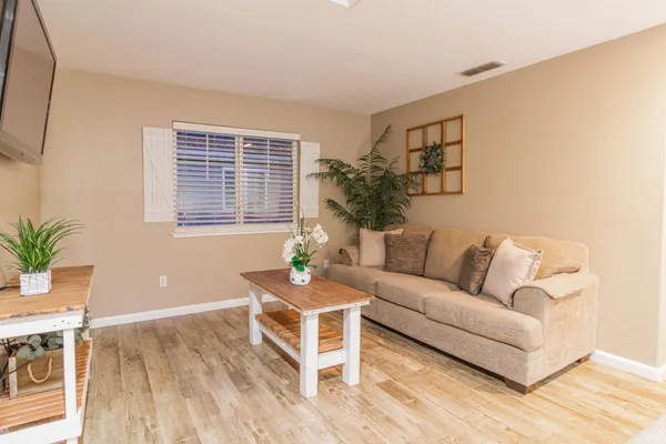 $679,999 | 1781 Goldpoppy Street, Manteca, CA 95337