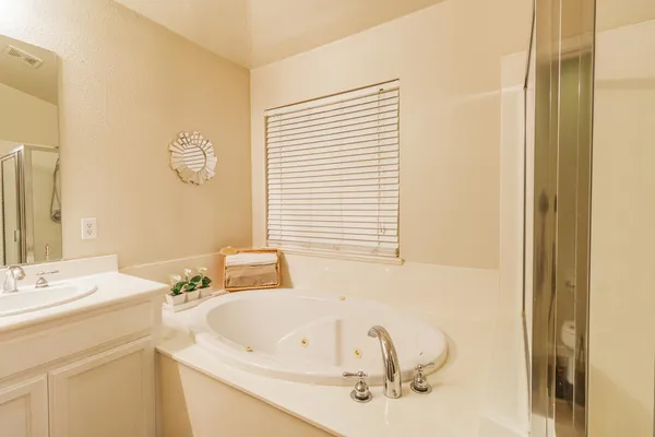 $679,999 | 1781 Goldpoppy Street, Manteca, CA 95337