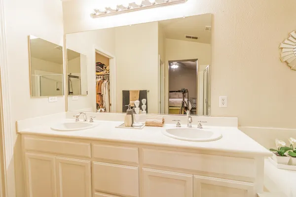 $679,999 | 1781 Goldpoppy Street, Manteca, CA 95337