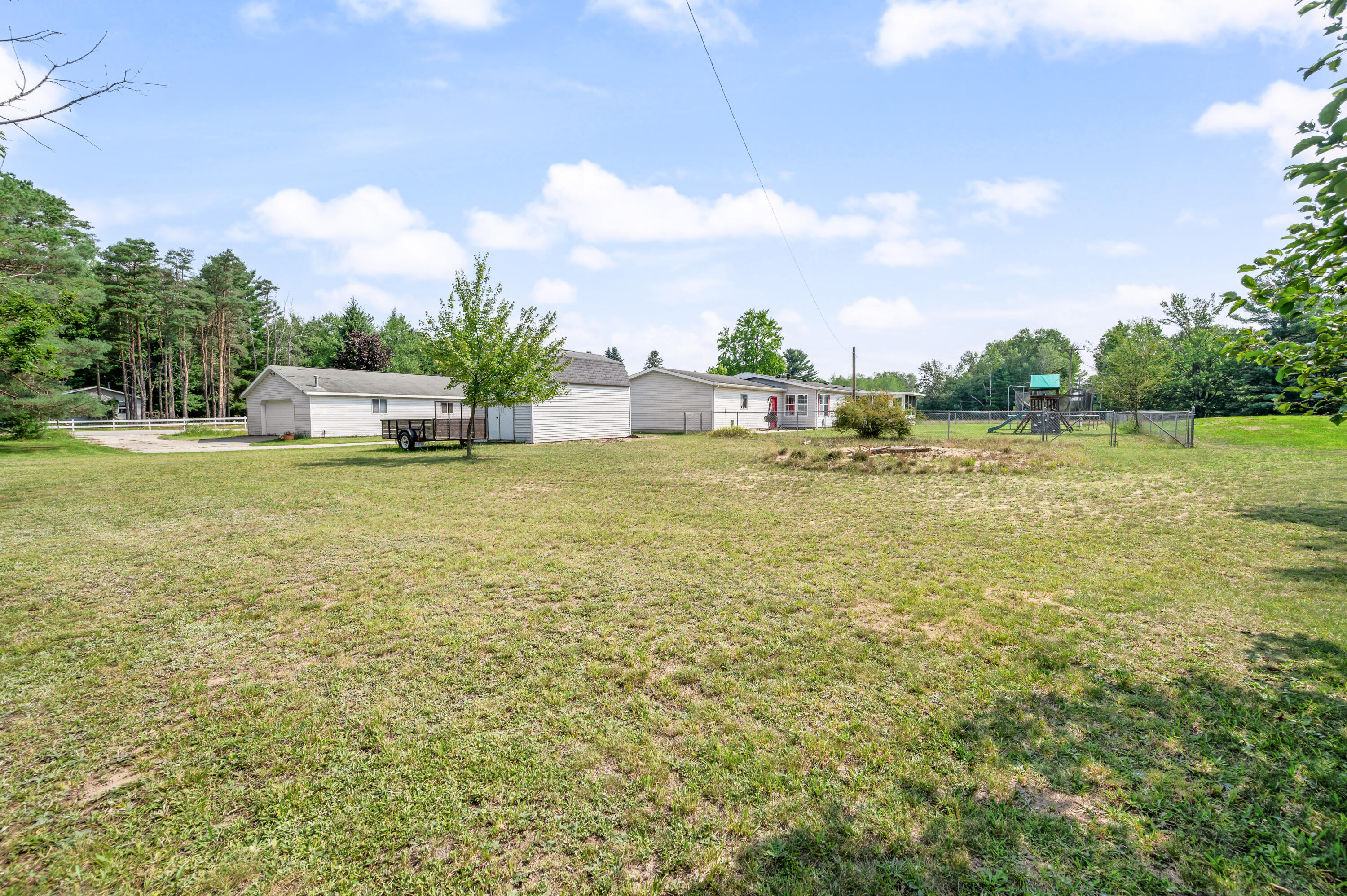 9041 7 Mile Road Evart, MI 49631 - Photo 26 of 30 9041-7MileRd-Evart-24