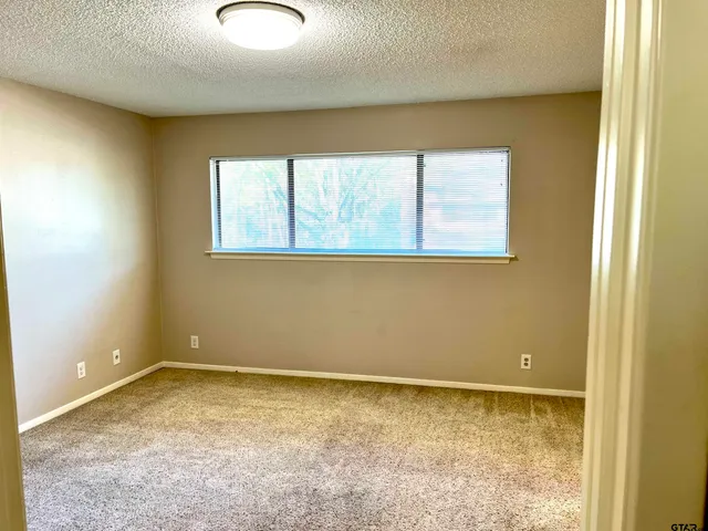 $2,000 | 2501 Villa Court, Tyler, TX 75703