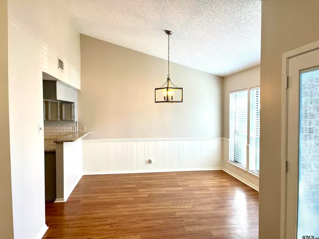 $2,000 | 2501 Villa Court, Tyler, TX 75703