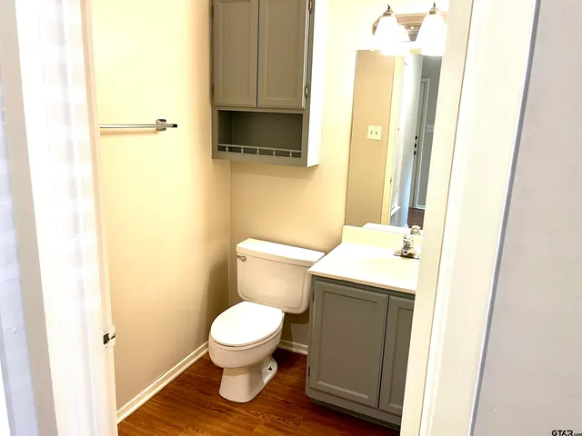 $2,000 | 2501 Villa Court, Tyler, TX 75703