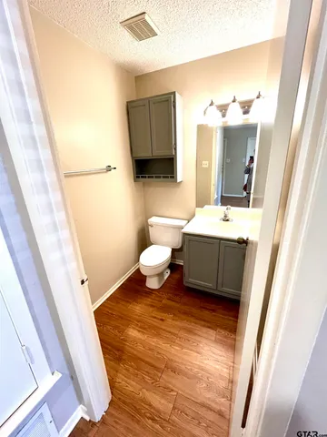 $2,000 | 2501 Villa Court, Tyler, TX 75703