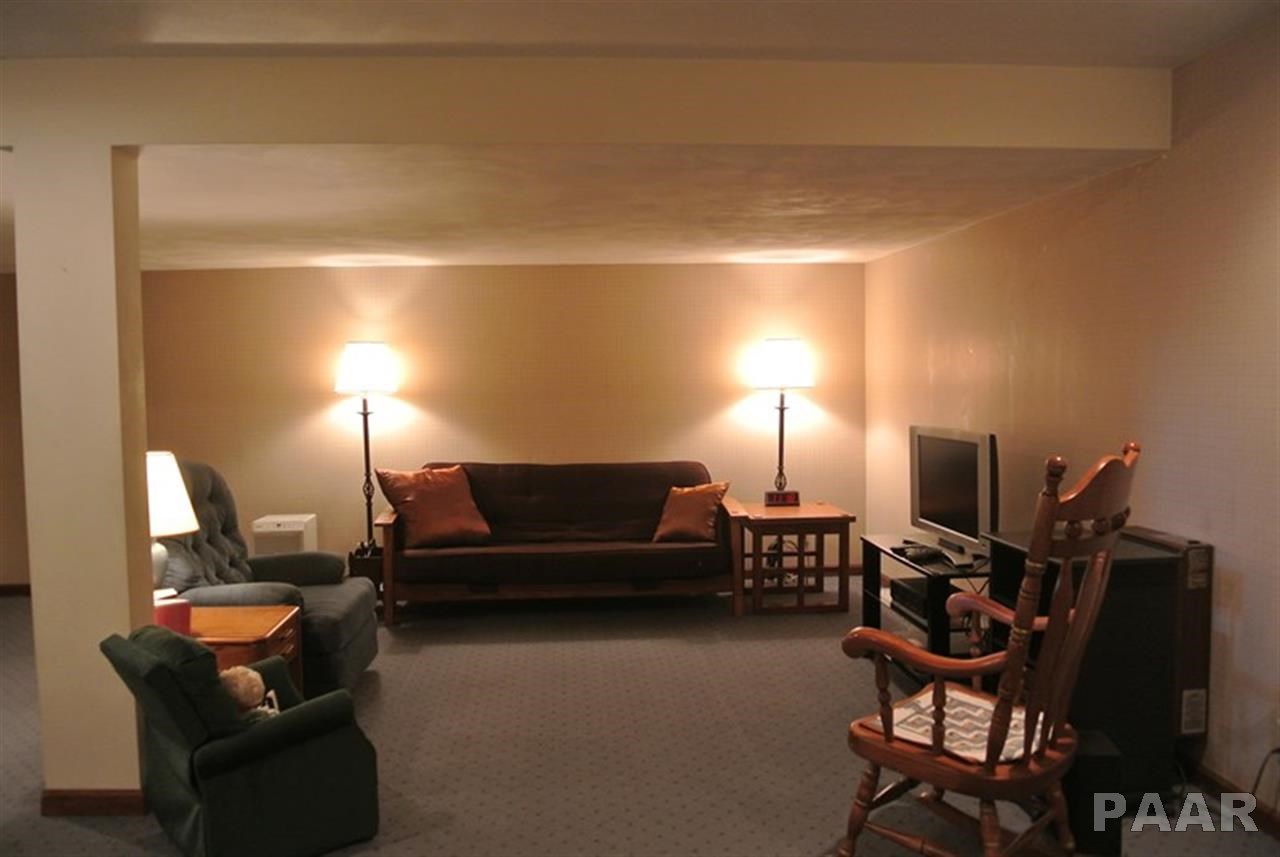 9618 West Buckingham Court Mapleton, IL 61547 - Photo 16 of 33 Gallery Image 16