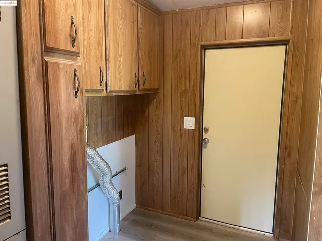 a view of walk in closet