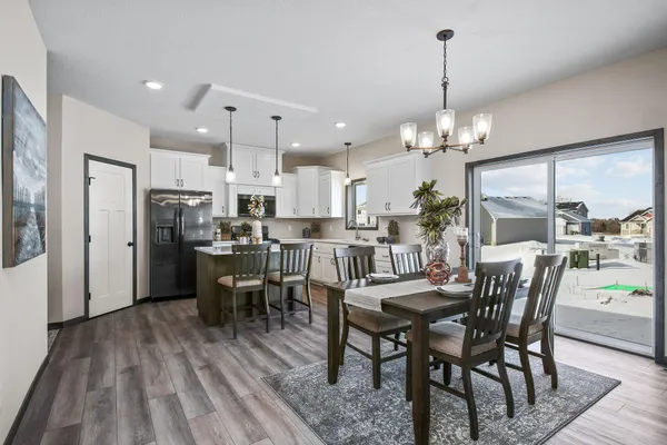 $602,750 | 1984 Norma Way, Lino Lakes, MN 55038