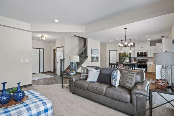 $602,750 | 1984 Norma Way, Lino Lakes, MN 55038